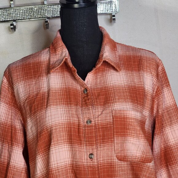 Universal Thread Salmon Pink Plaid LS Flannel Style Recycled Cotton Button Up L - Picture 5 of 16